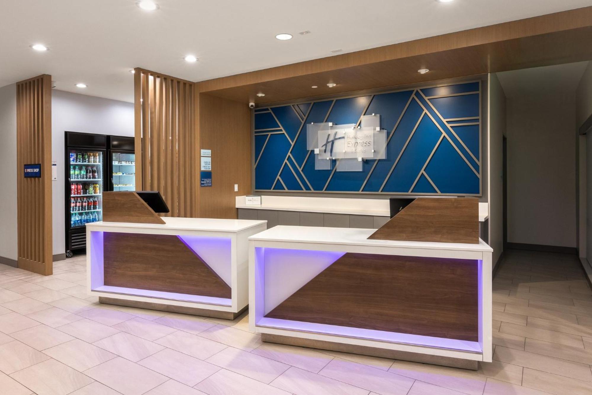 Holiday Inn Express & Suites - Hawaiian Gardens By Ihg Esterno foto