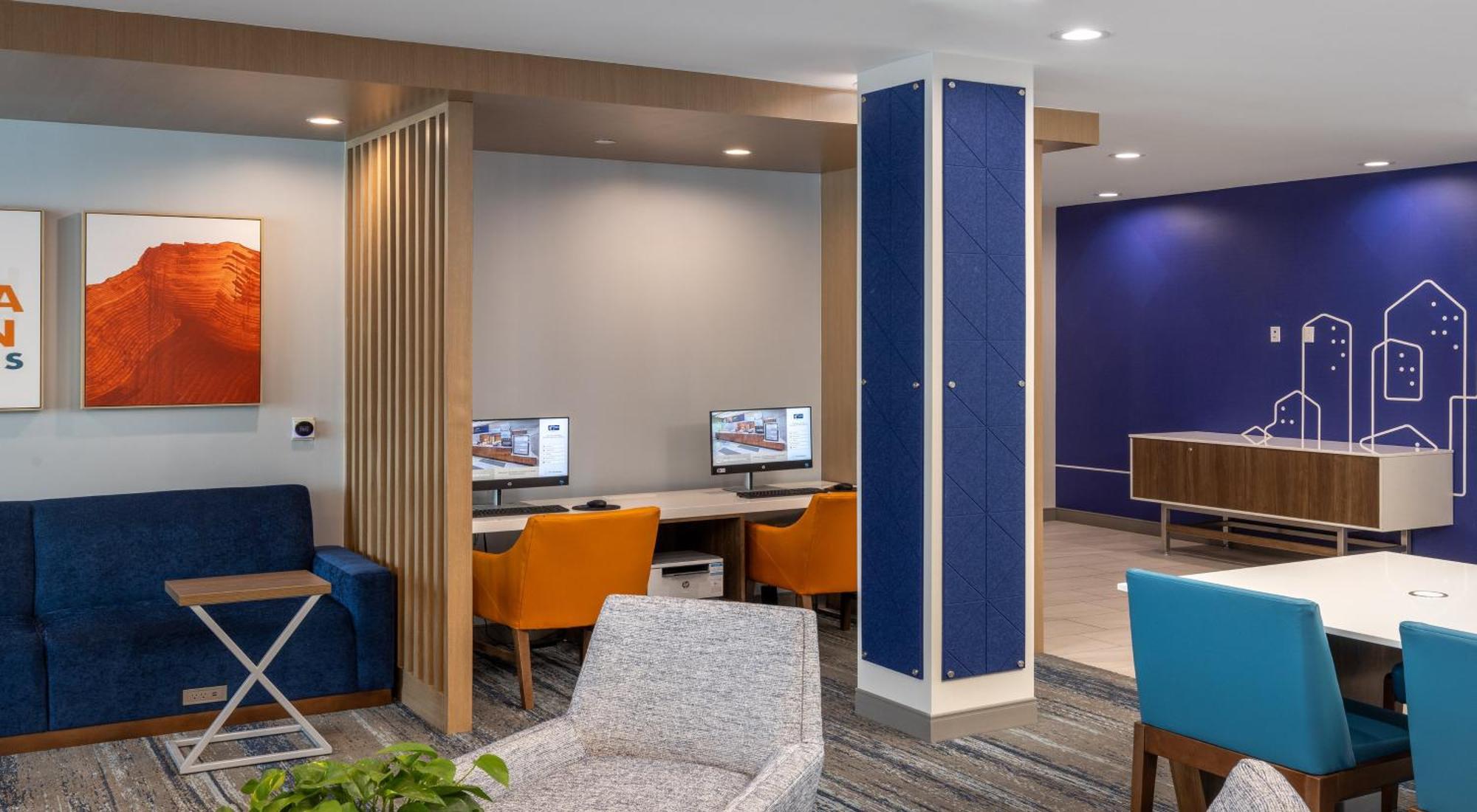 Holiday Inn Express & Suites - Hawaiian Gardens By Ihg Esterno foto